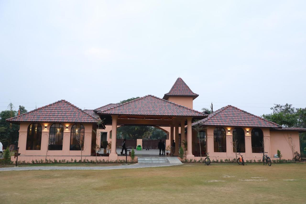 Hotel The Pench International Khawāsa Zewnętrze zdjęcie